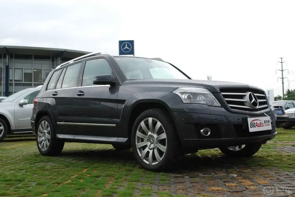 奔驰GLK级(进口)GLK 300 4MATIC 豪华型外观