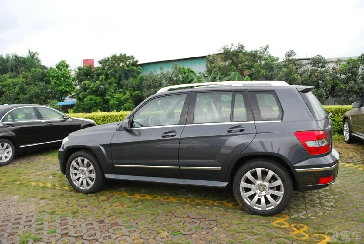 奔驰GLK级(进口)GLK 300 4MATIC 豪华型外观