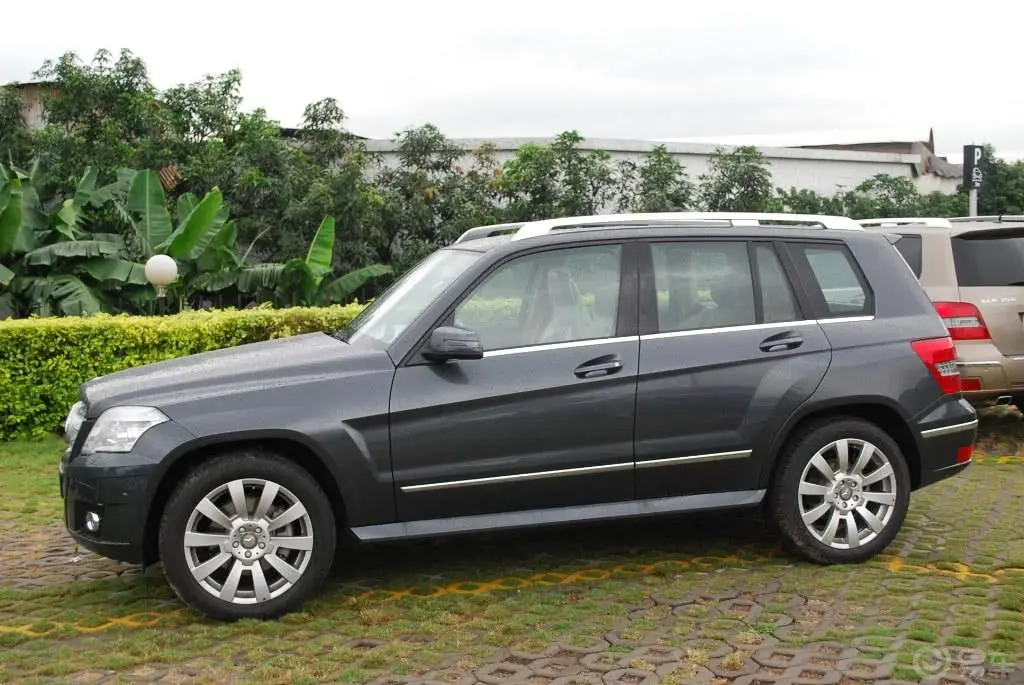 奔驰GLK级(进口)GLK 300 4MATIC 豪华型外观