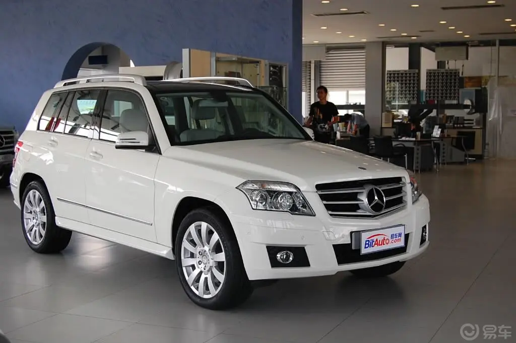 奔驰GLK级(进口)GLK 300 4MATIC 豪华型外观