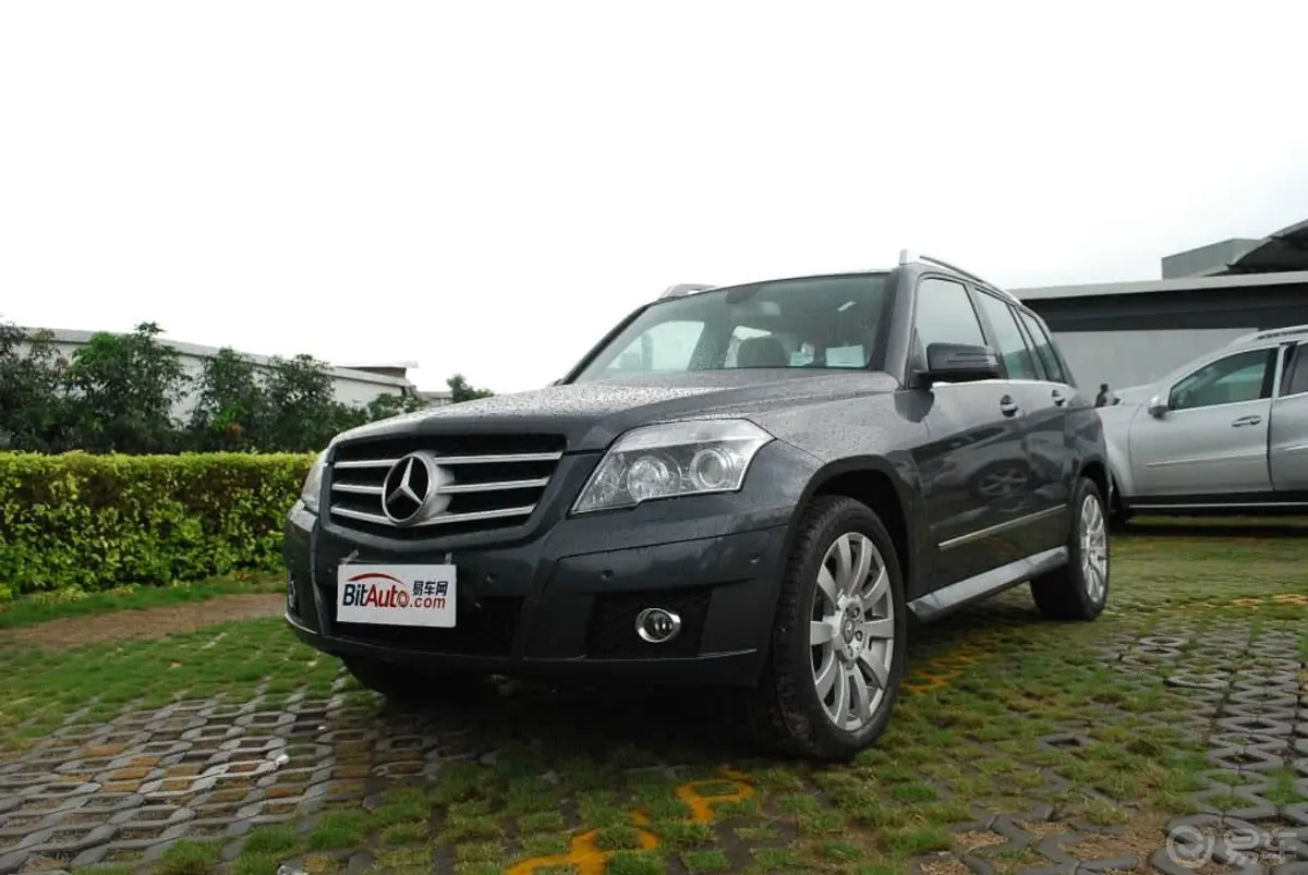 奔驰GLK级(进口)GLK 300 4MATIC 豪华型外观