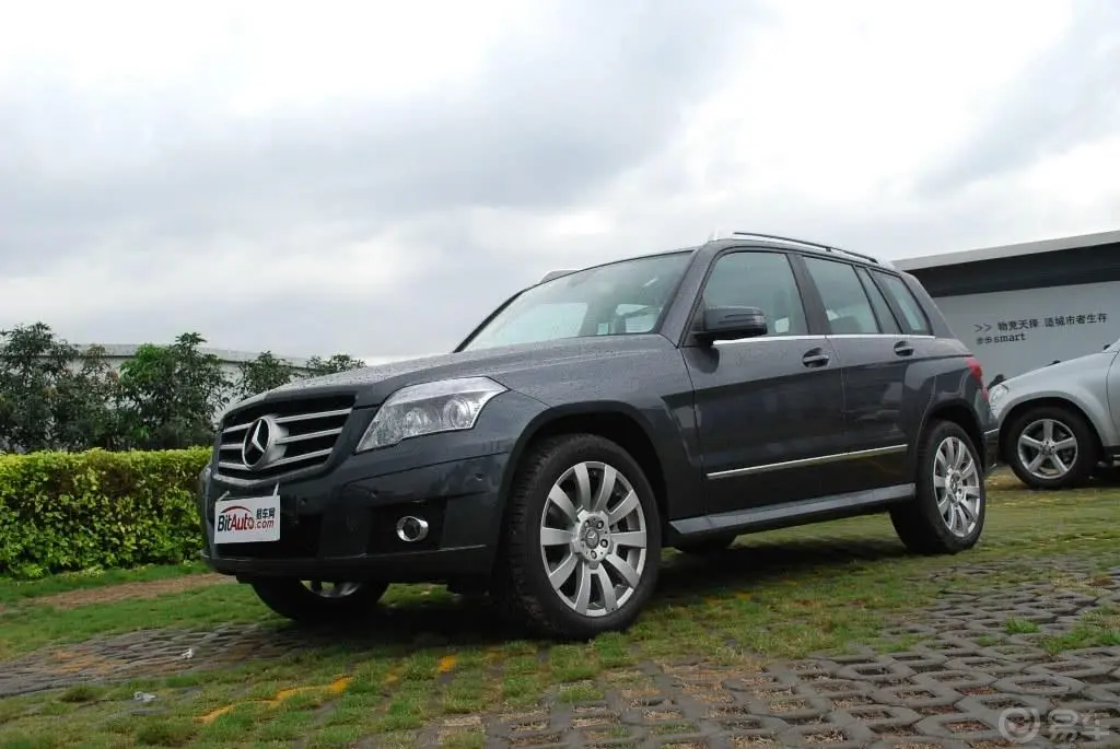 奔驰GLK级(进口)GLK 300 4MATIC 豪华型外观