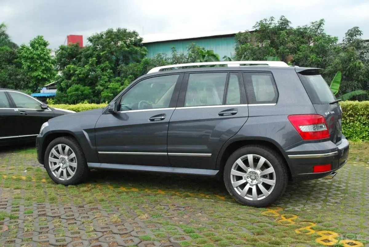 奔驰GLK级(进口)GLK 300 4MATIC 豪华型外观