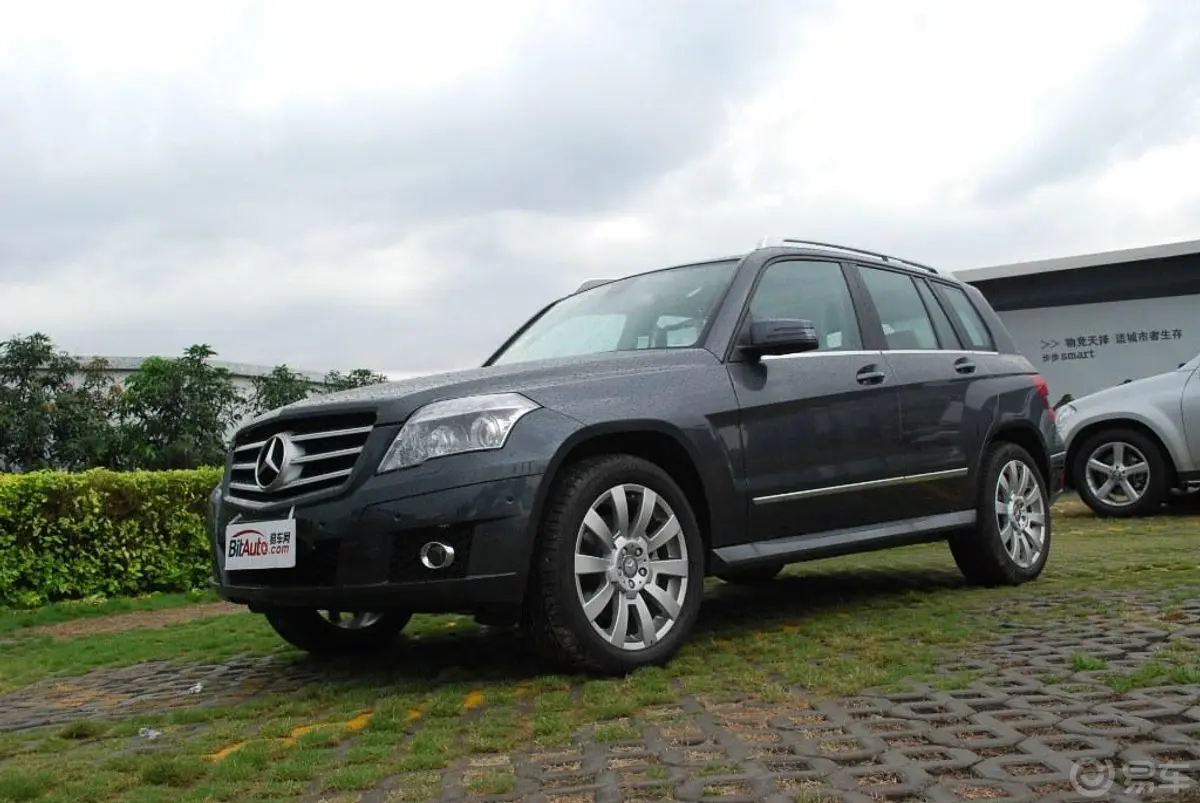 奔驰GLK级(进口)GLK 300 4MATIC 豪华型外观