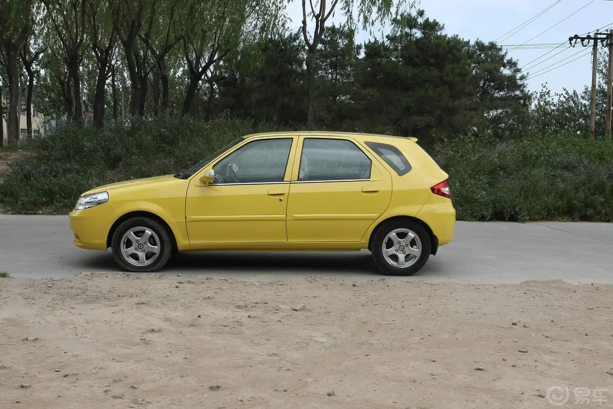 海悦1.5L 舒适型外观