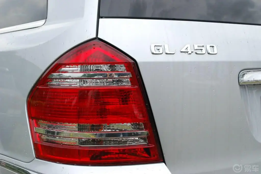 奔驰GL级GL 450 尊贵型外观