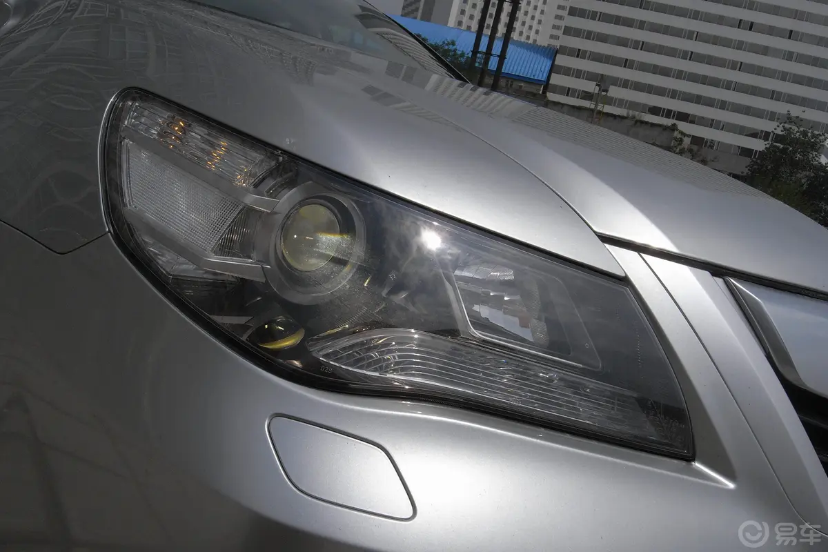 讴歌RL3.7L 手自一体外观