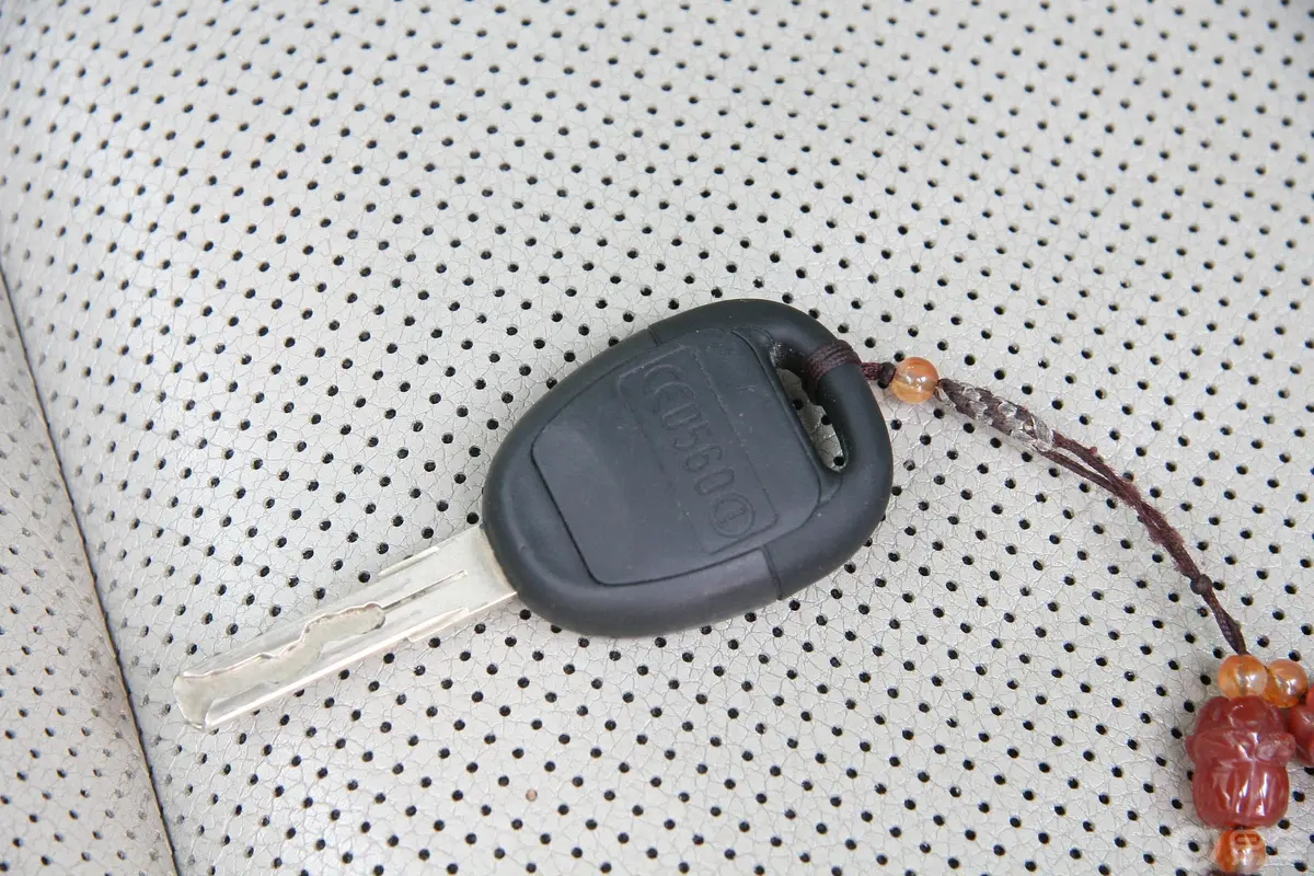Saab 9-5Aero 2.3TS钥匙（背面，按键）