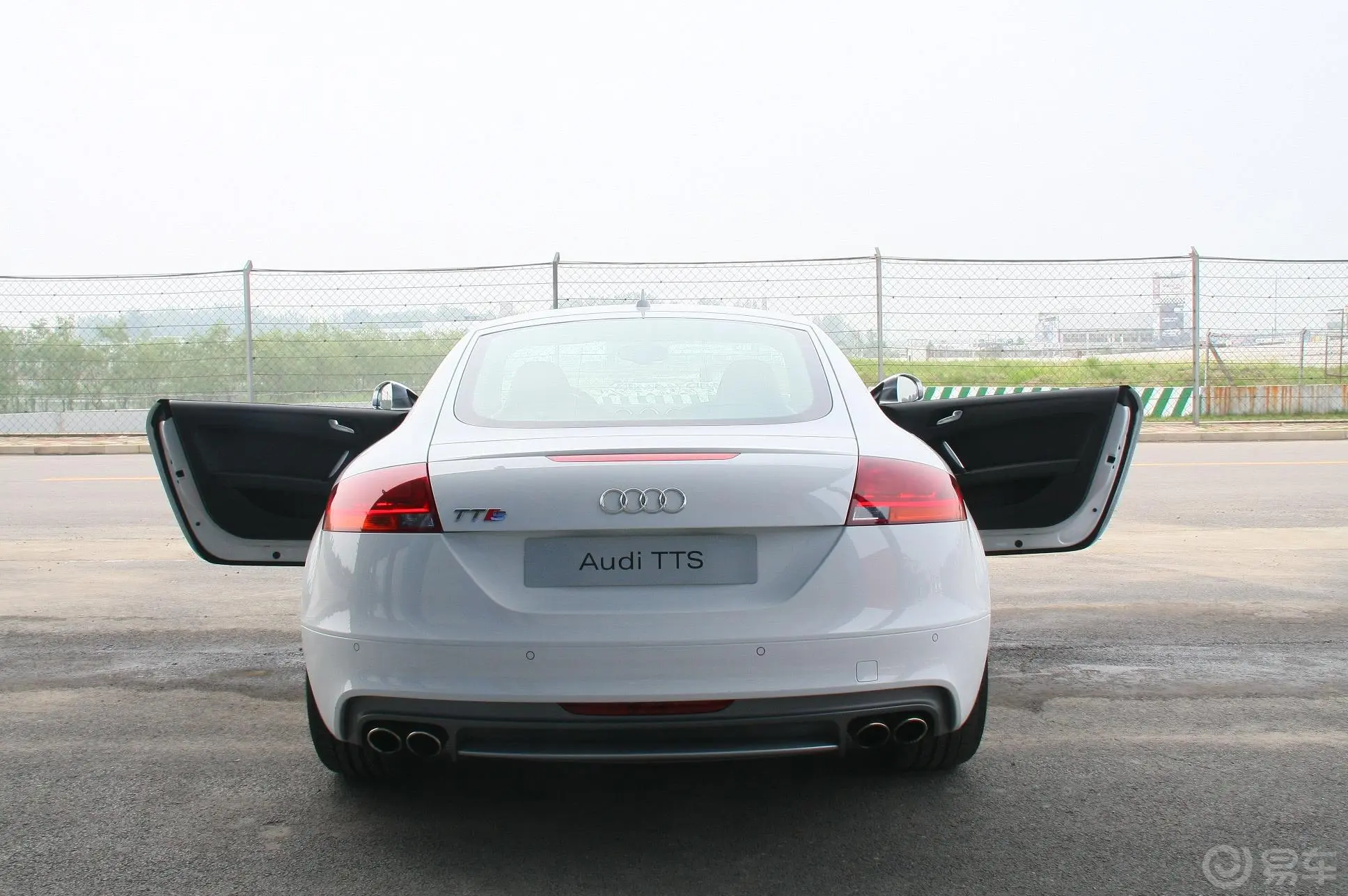 奥迪TTTTS Coupe 2.0 TFSI quattro S tronic外观