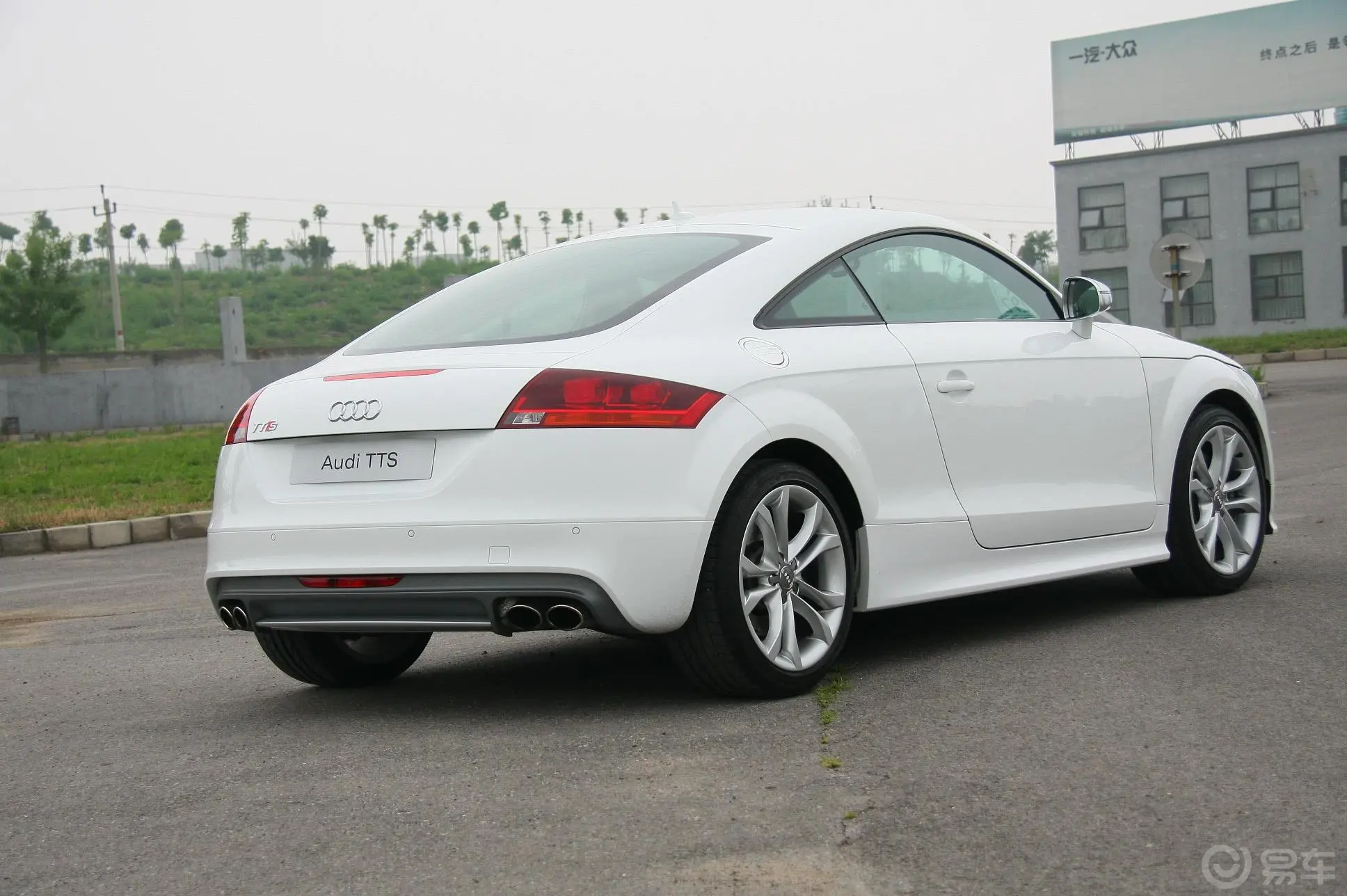 奥迪TTTTS Coupe 2.0 TFSI quattro S tronic外观