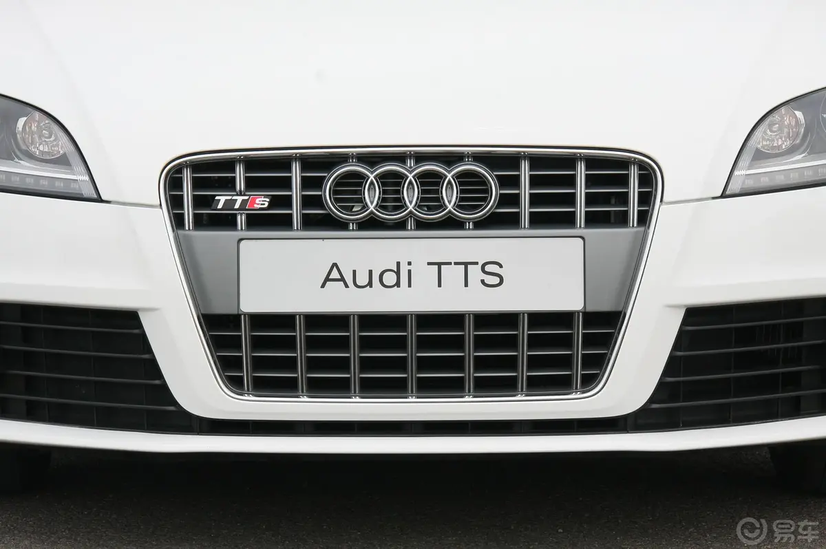 奥迪TTTTS Coupe 2.0 TFSI quattro S tronic外观