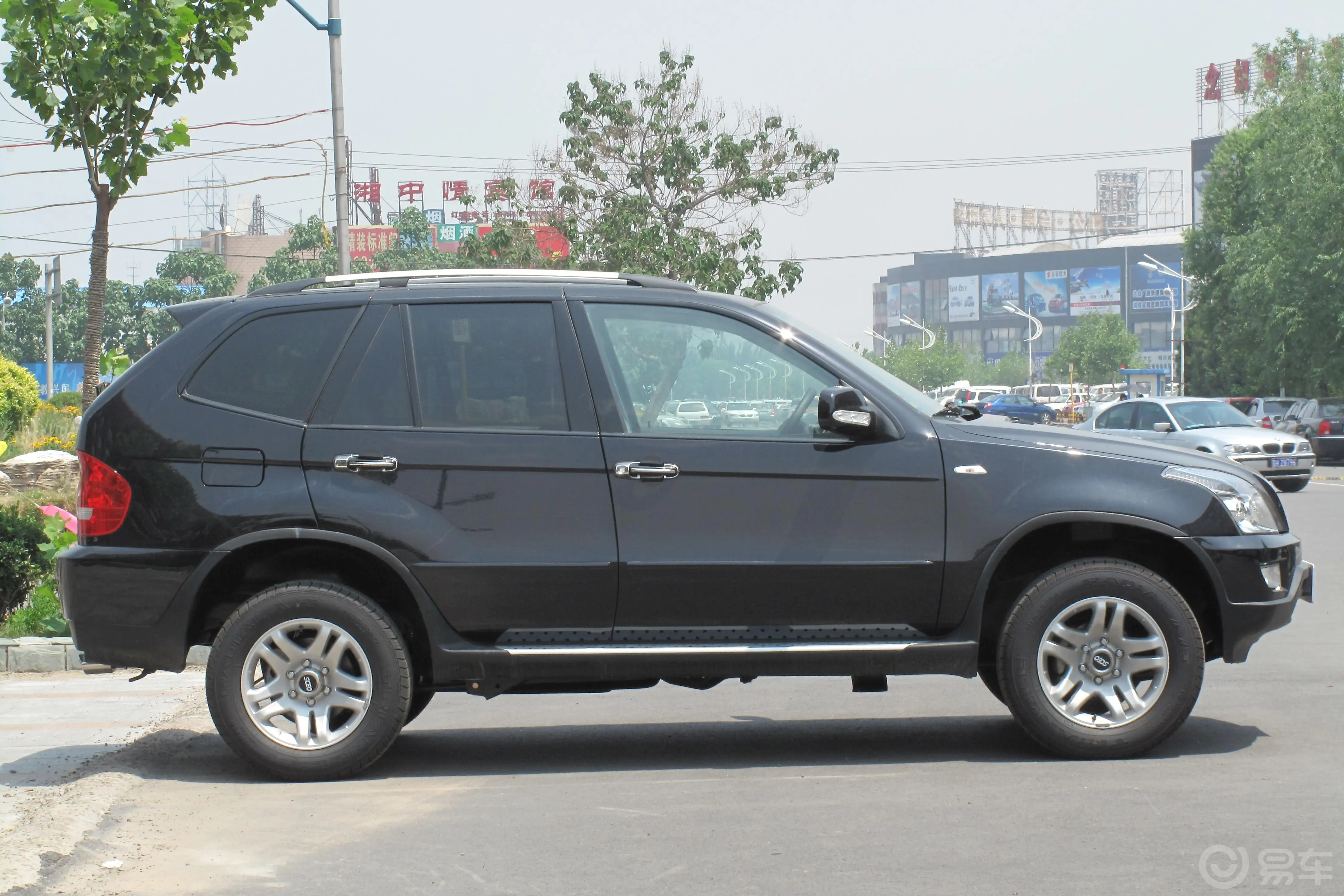 双环SCEOHBJ6472Y 2.4L 汽油四驱 豪华外观