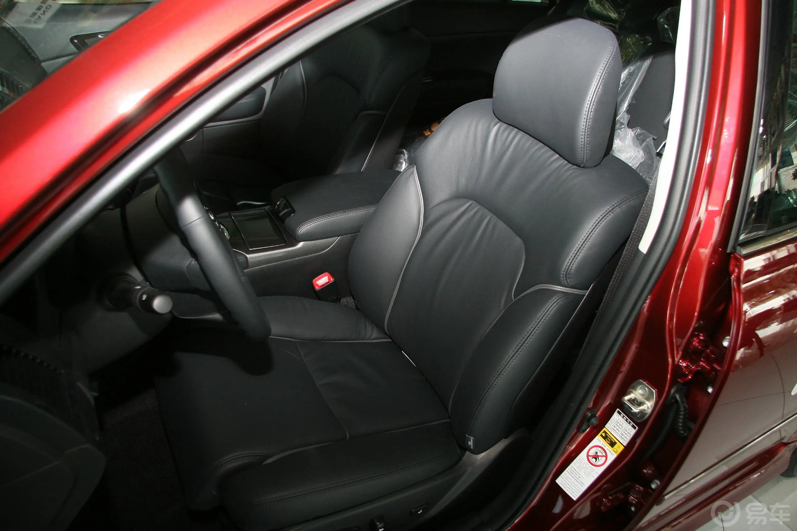 锐志2.5V 超级运动版驾驶员座椅