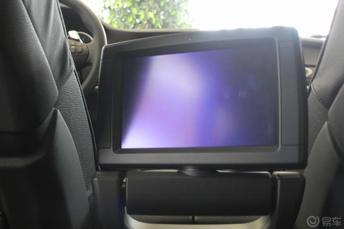 宝马X6xDrive35i 豪华型后排DVD娱乐界面
