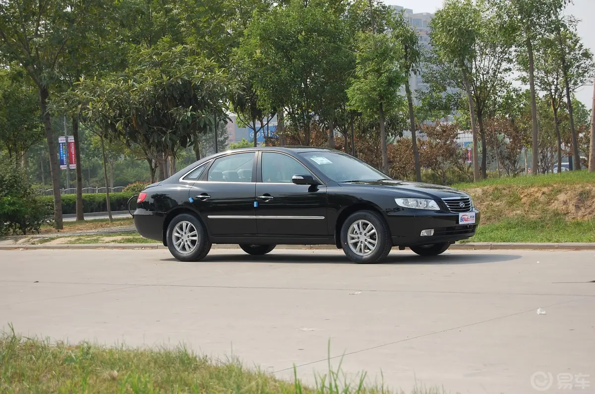 雅尊2.4L 舒适型空间