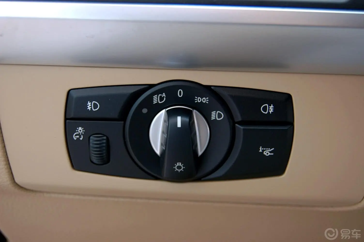 宝马X5(进口)xDrive30i 领先型大灯开关