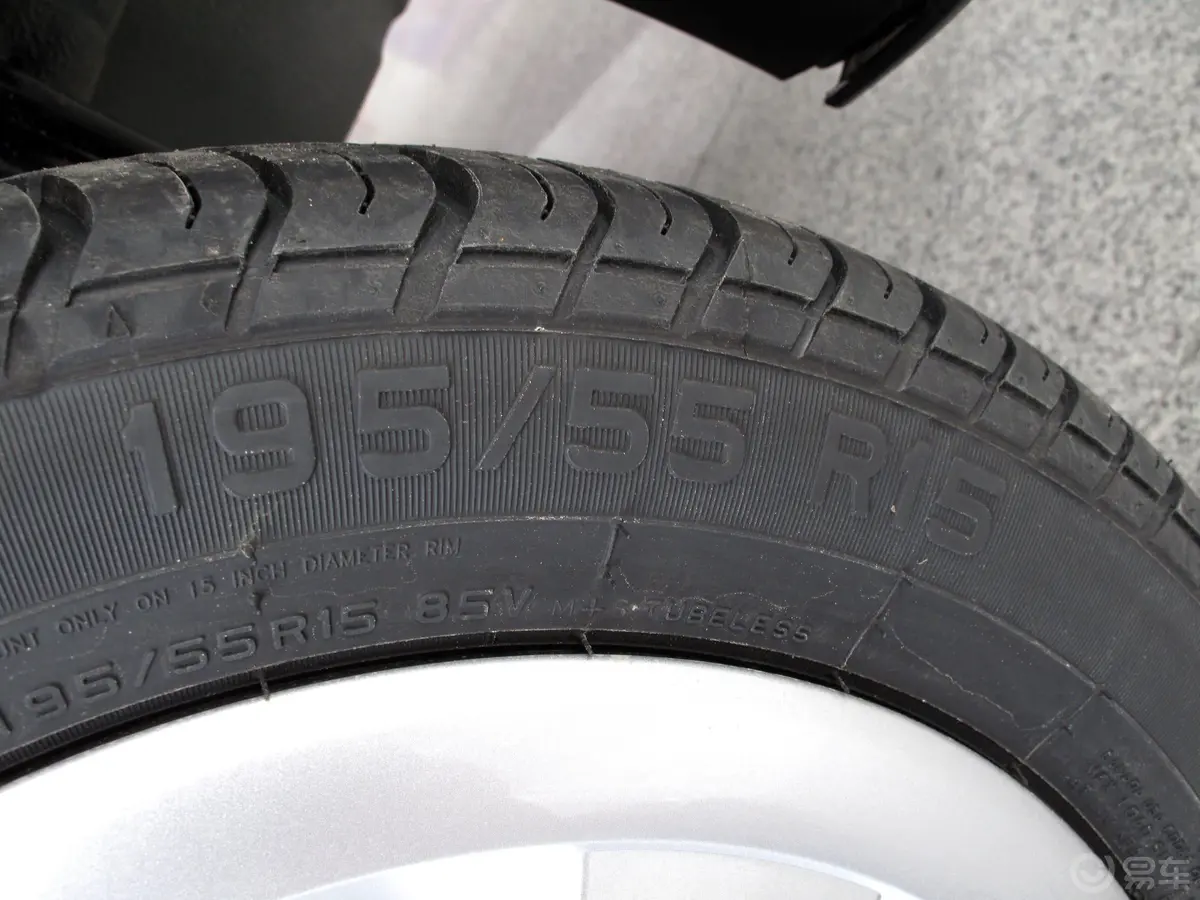 奇瑞A5超值版 1.5—MT 精英型轮胎规格