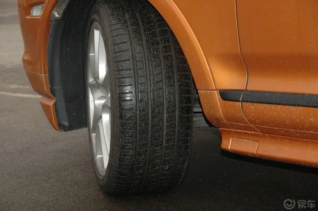 CayenneCayenne GTS 4.8L轮胎花纹