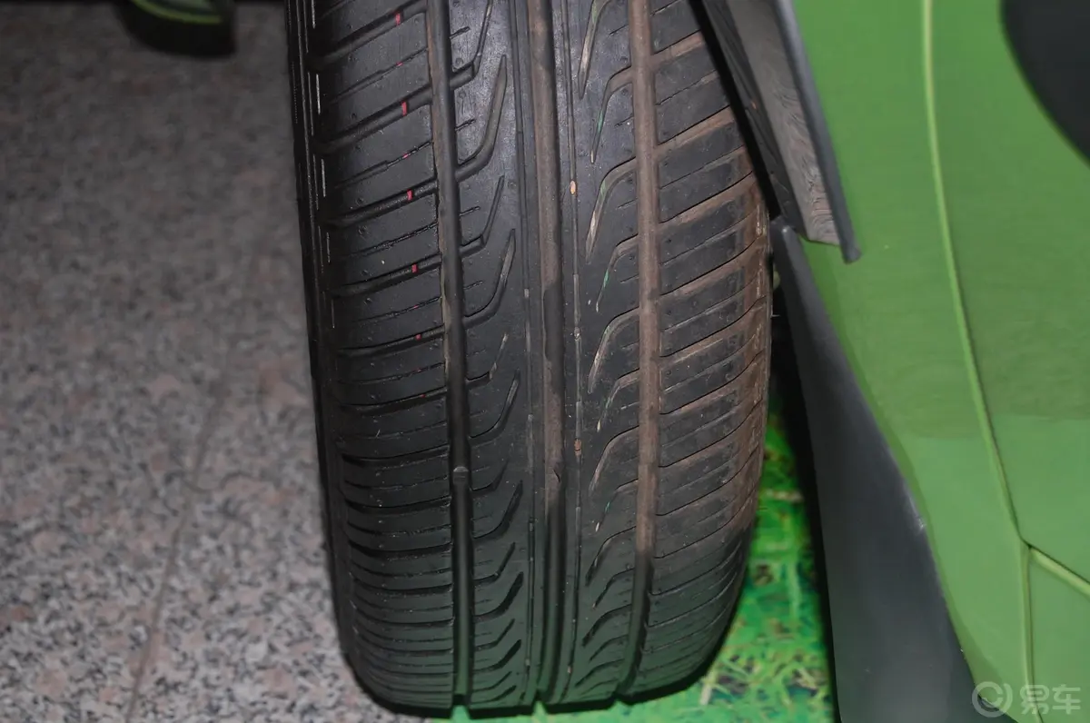 乐驰P—TEC 1.2MT 优越型轮胎花纹