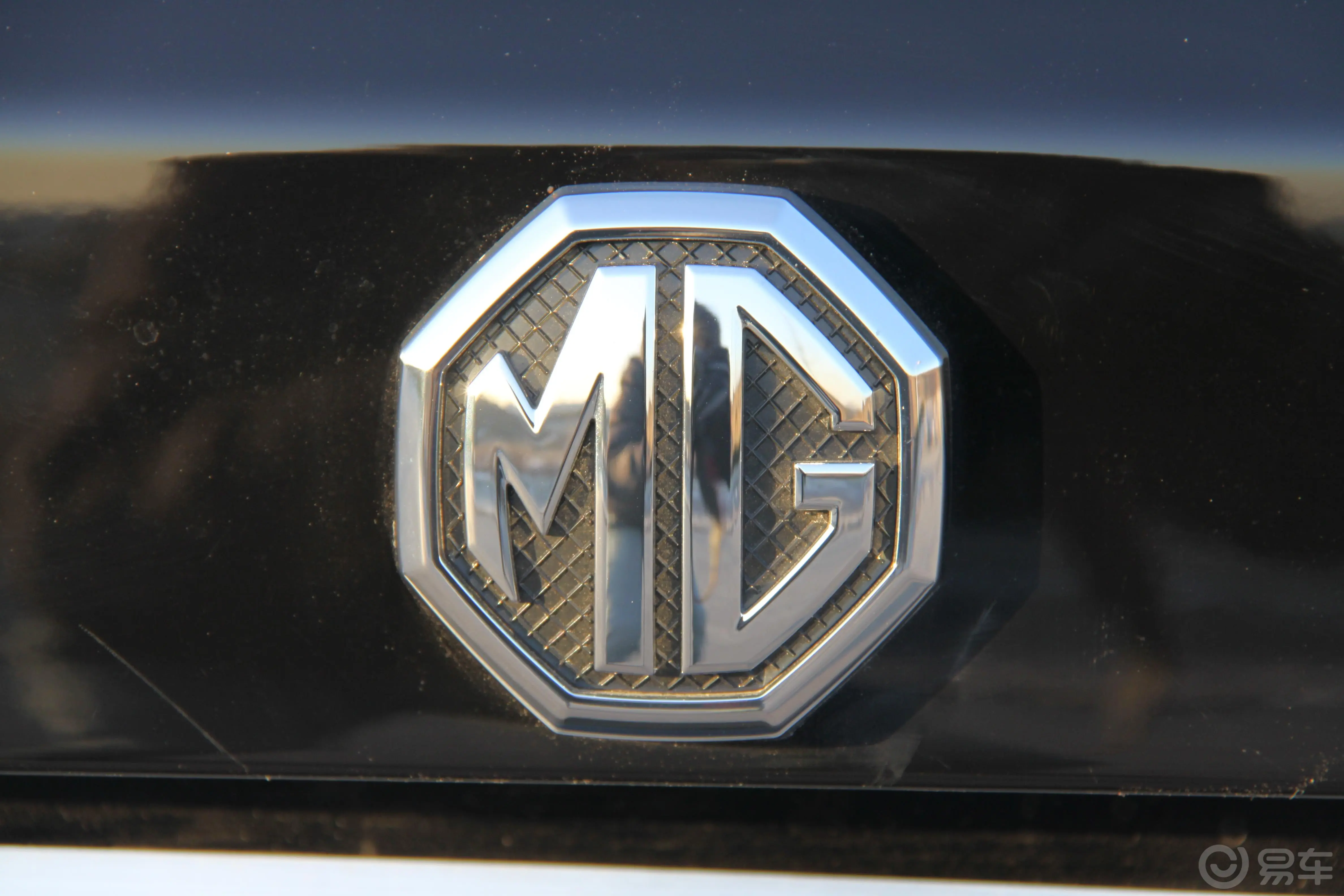 MG6掀背 1.8T 精英版外观