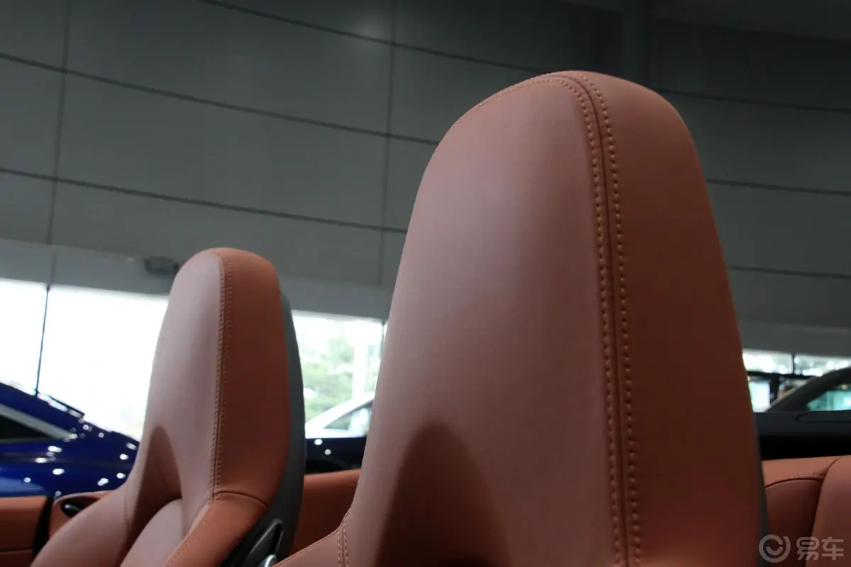 保时捷911Turbo Cabriolet 3.8T空间