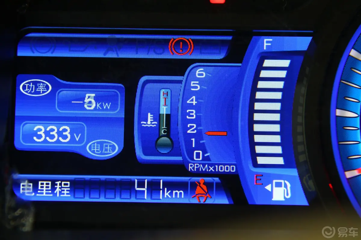 比亚迪F3新能源低碳版电动车内饰