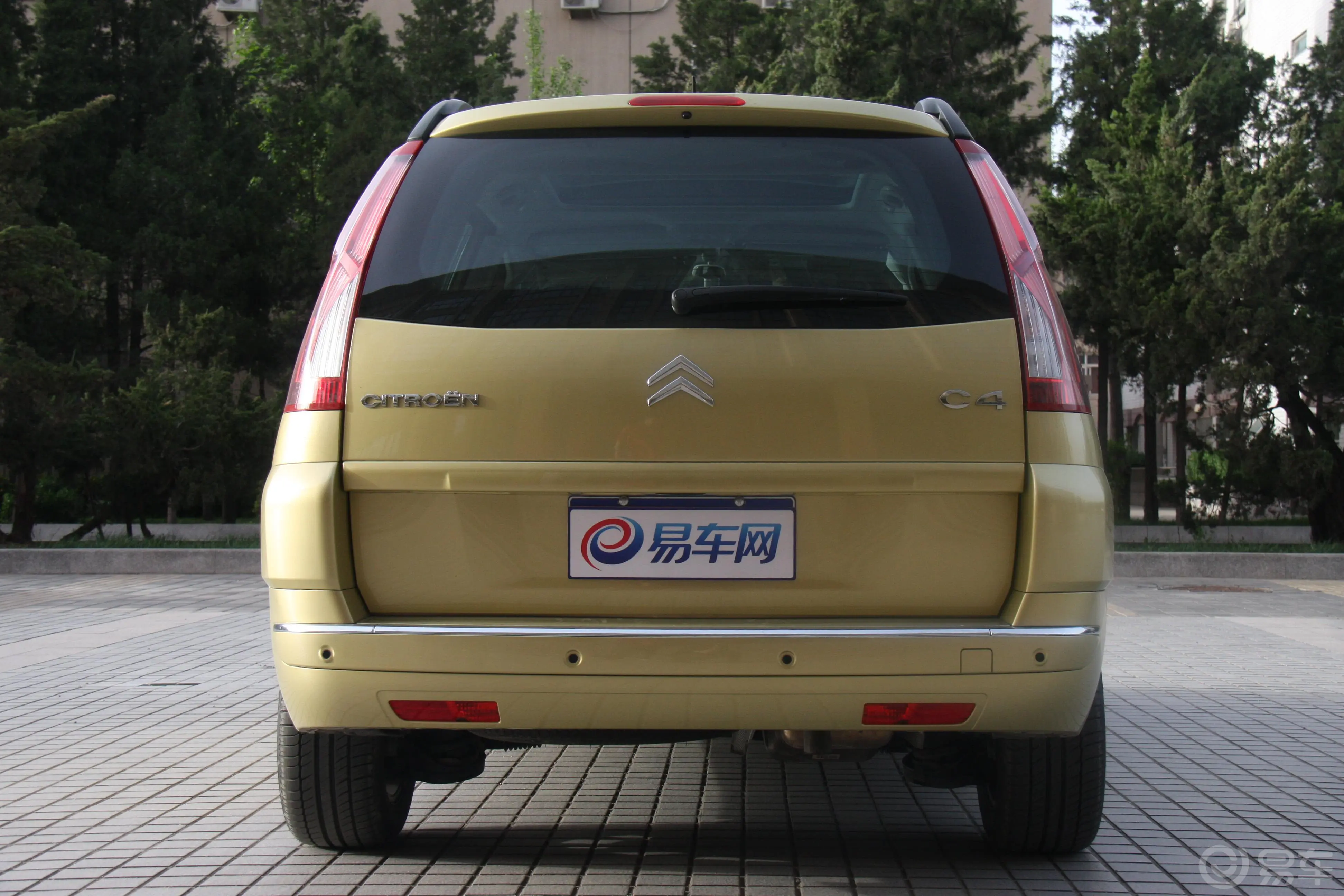 C4 PICASSO2.0i 16V 舒适版 7座外观