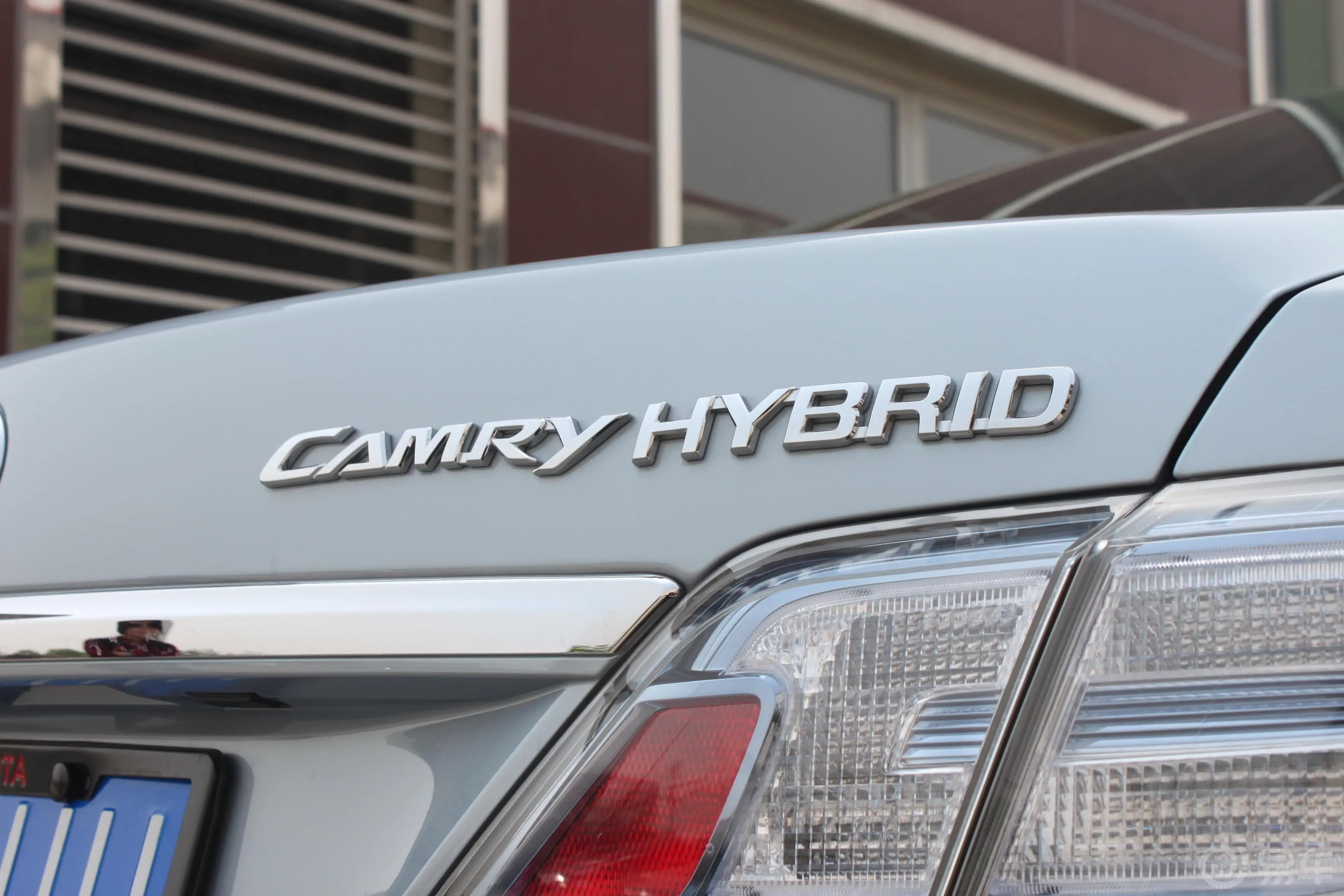 凯美瑞Hybrid 240HV G—Book 智能领航版尾标