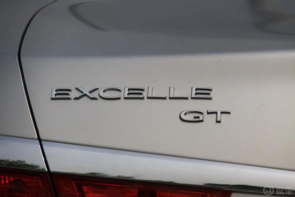 英朗GT 1.8L 自动豪华版尾标