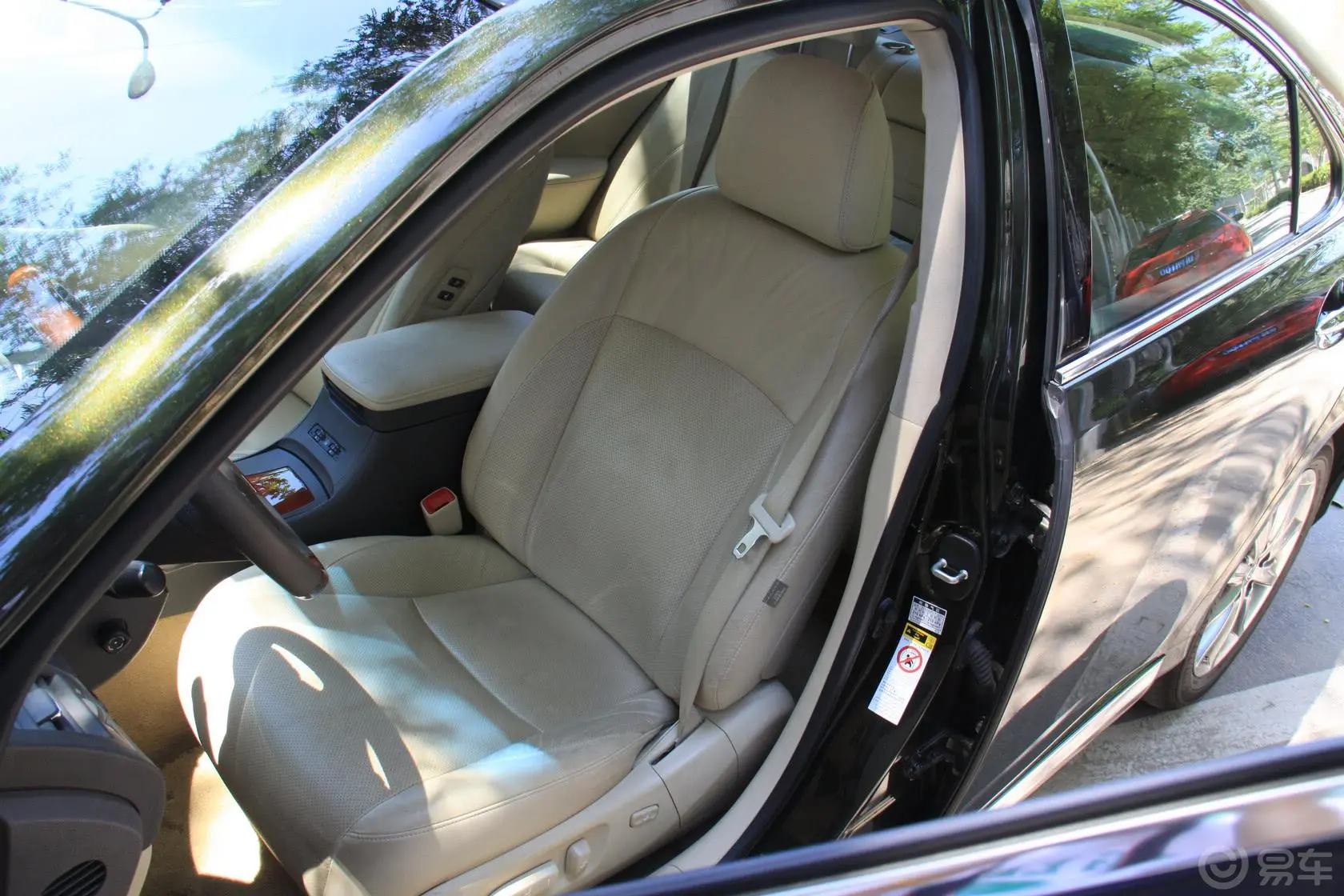 雷克萨斯ES240 豪华版驾驶员座椅