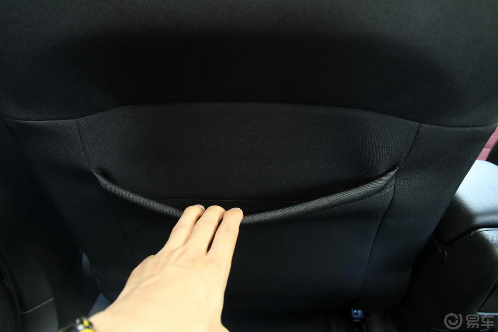 英朗GT 1.6T 新锐运动版前排座椅后储物袋