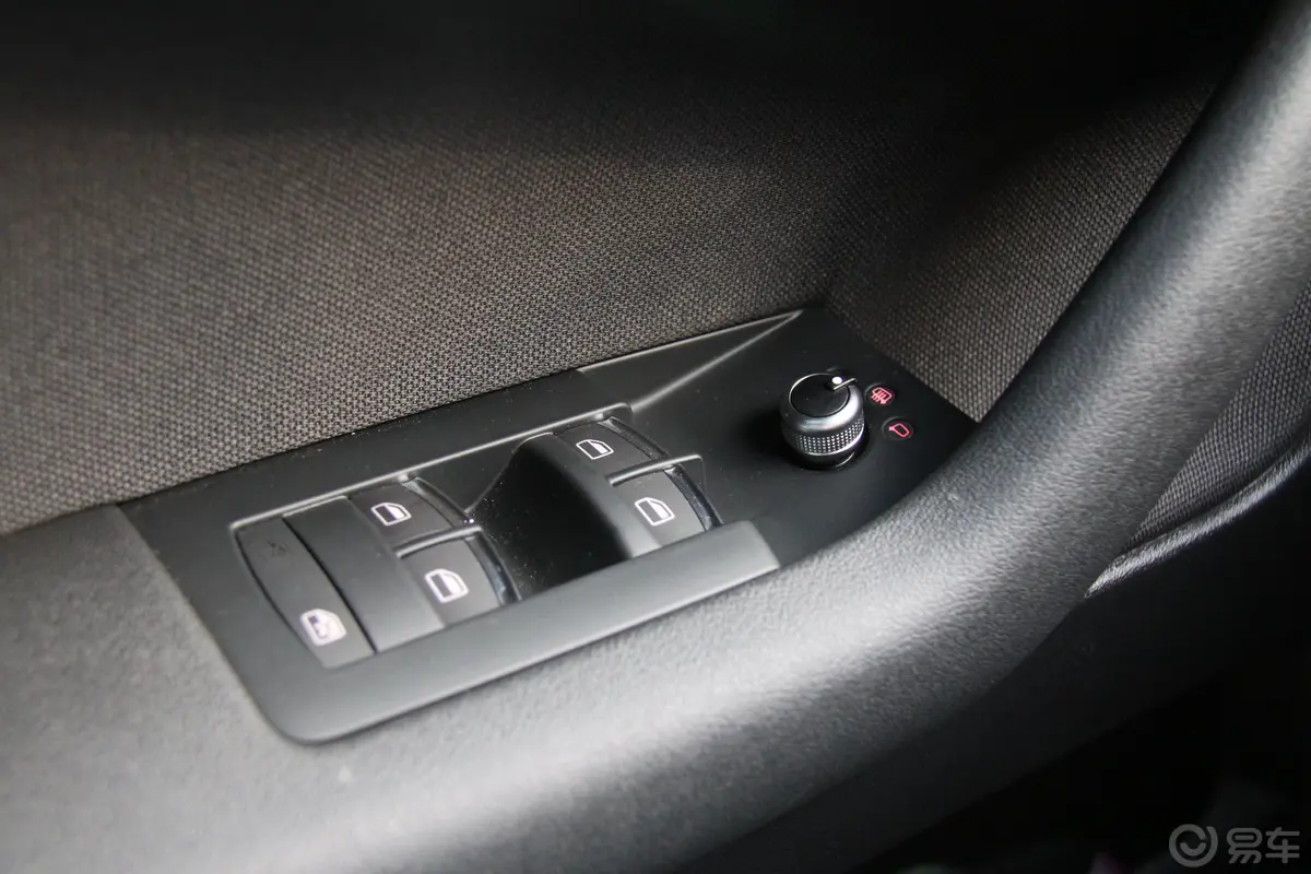 奥迪A3(进口)Sportback 1.4T 舒适型电窗控制键