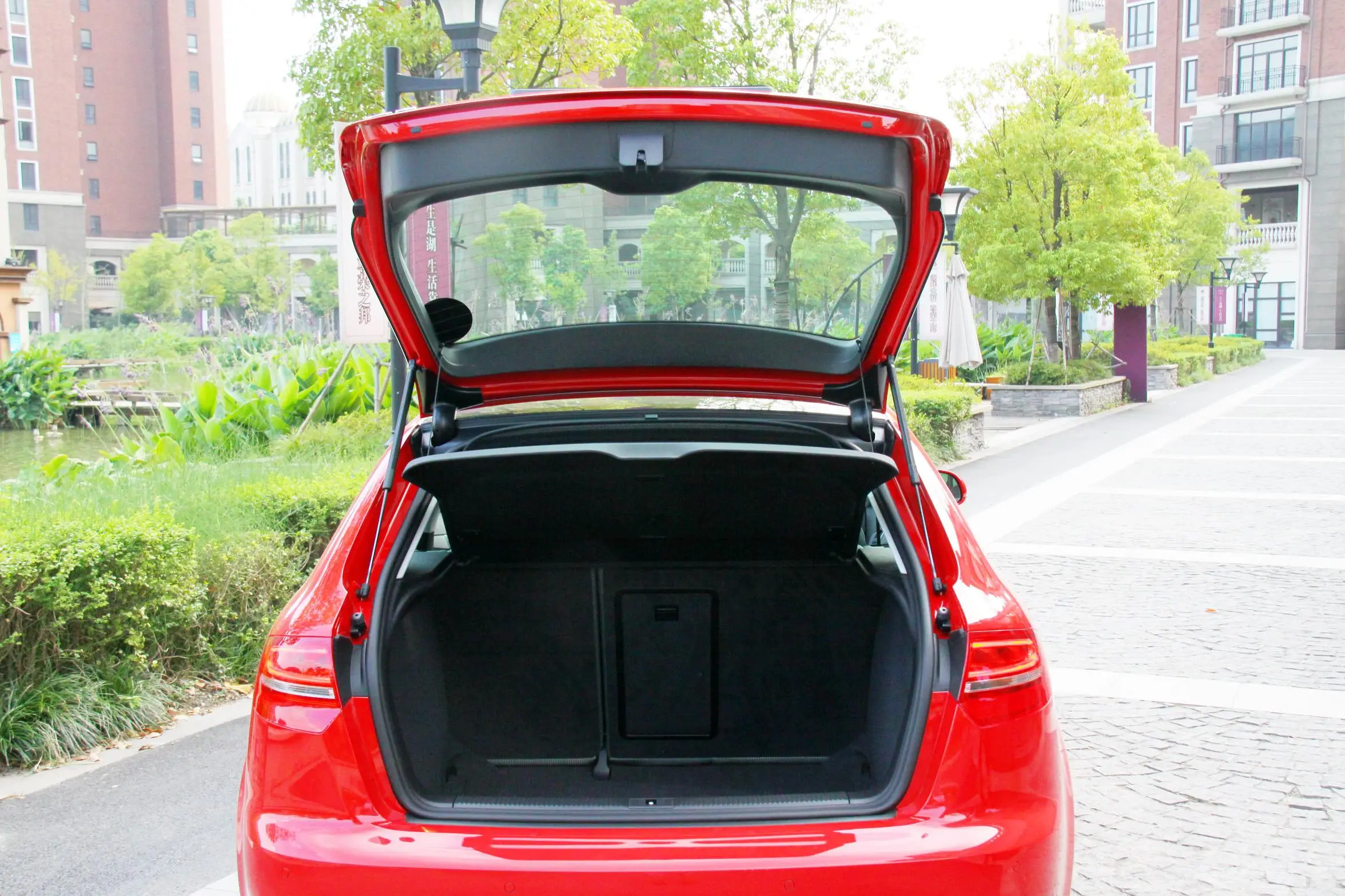 奥迪A3(进口)Sportback 1.4T 舒适型空间