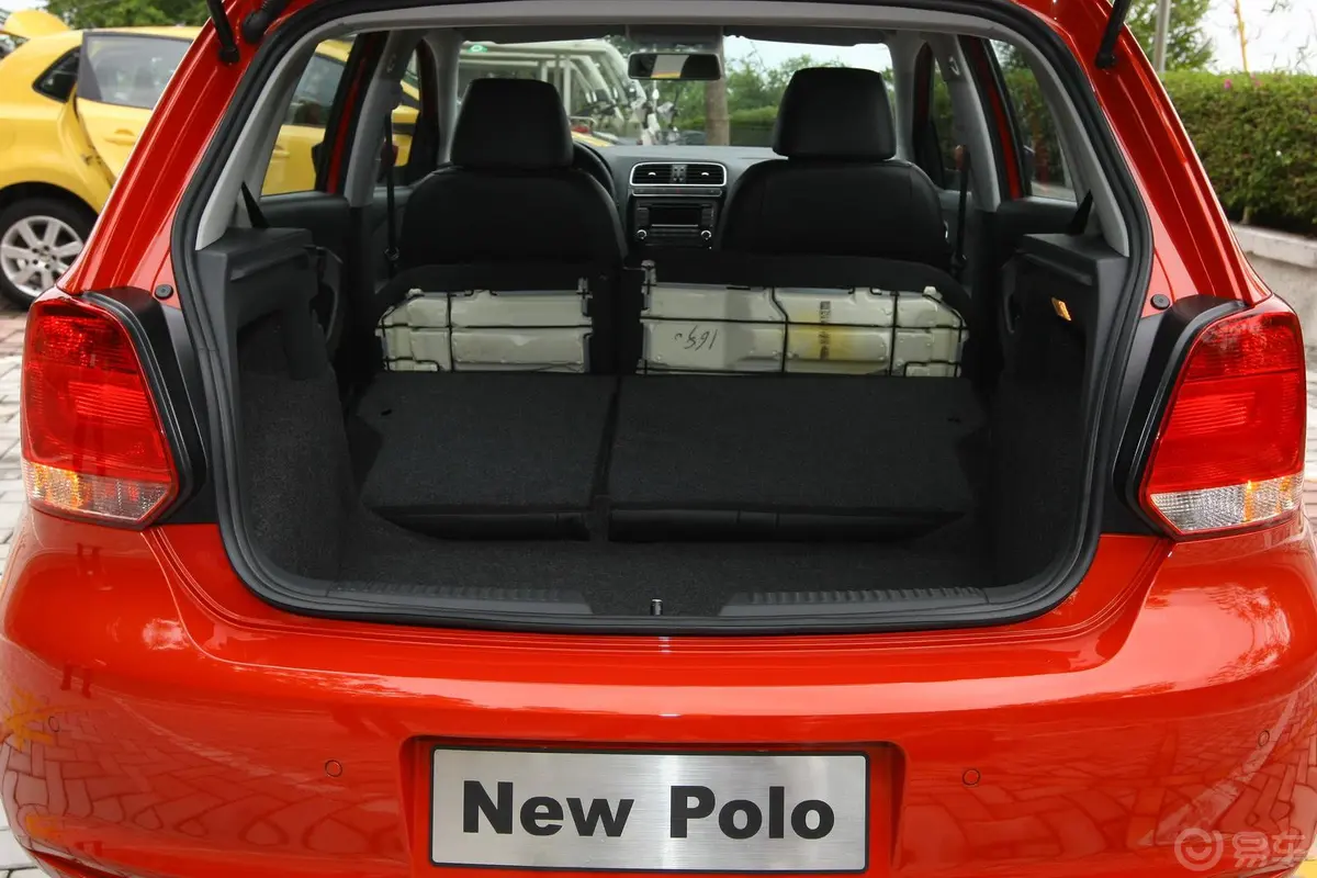 Polo1.6L 自动 致酷版空间