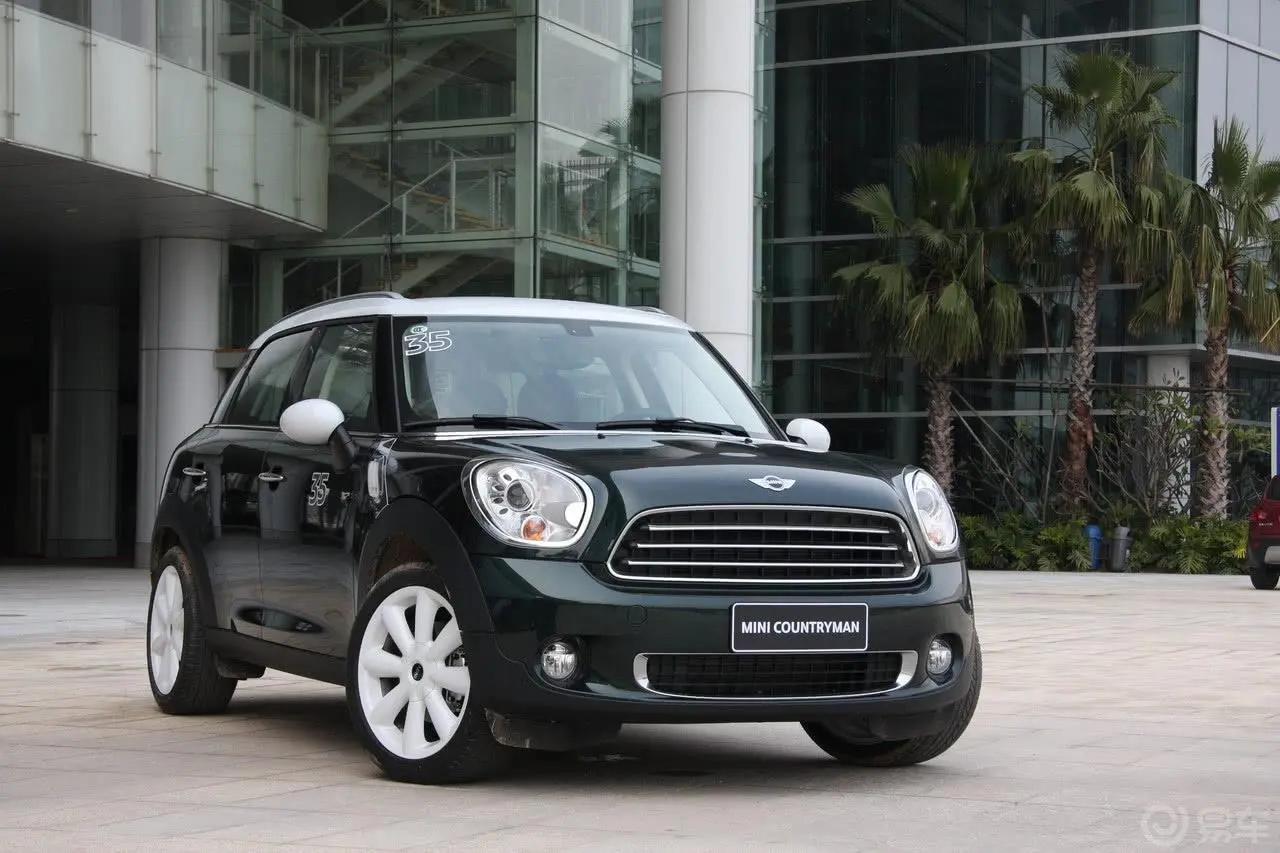 MINI COUNTRYMAN1.6L COOPER Excitement侧前45度车头向右水平