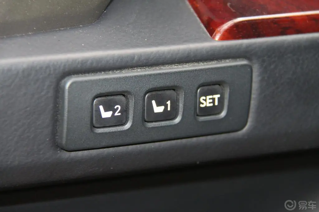 雷克萨斯GX460座椅记忆键