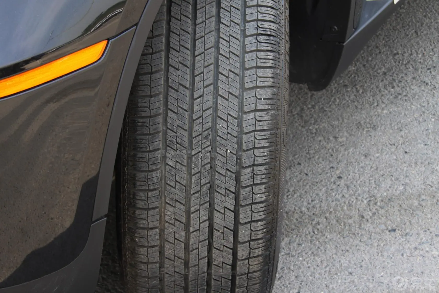 宝马X6xDrive35i 美规版轮胎花纹