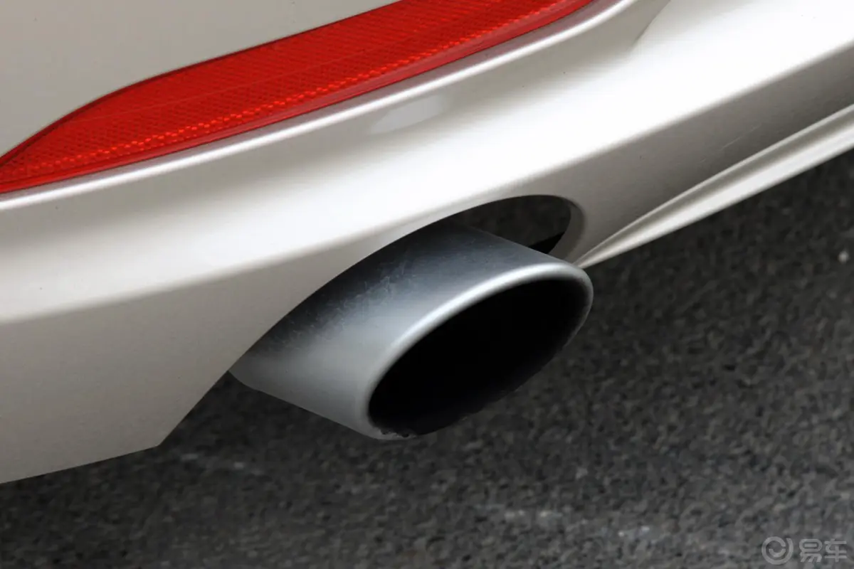 宝马Z4sDrive35i 豪华型排气管（排气管装饰罩）