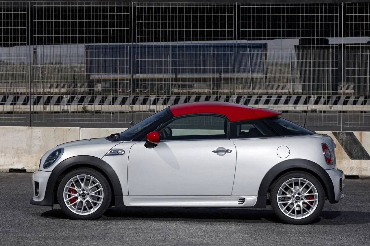 MINI JCW COUPE