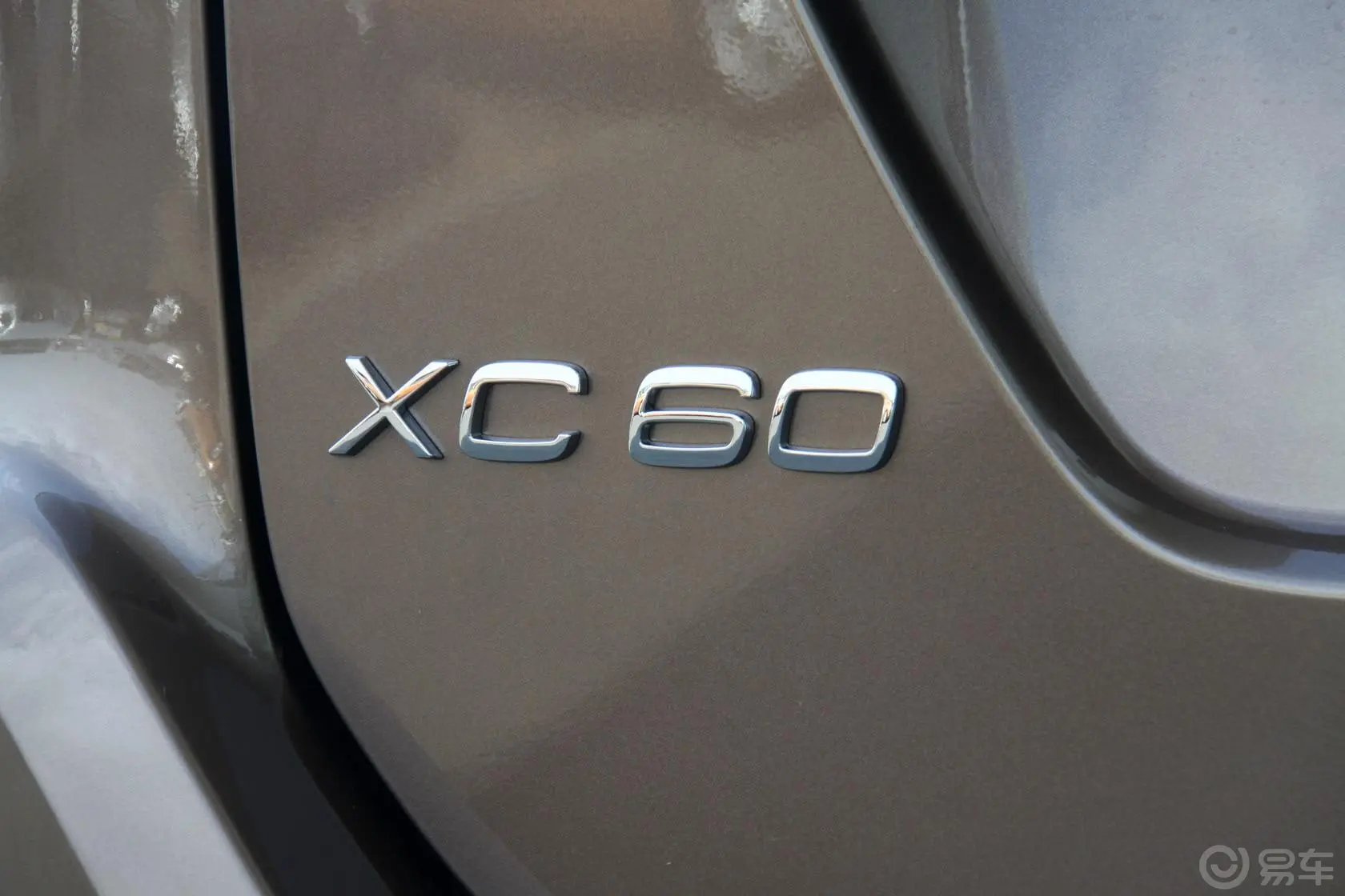 沃尔沃XC60(进口)3.0 T6 AWD舒适版尾标