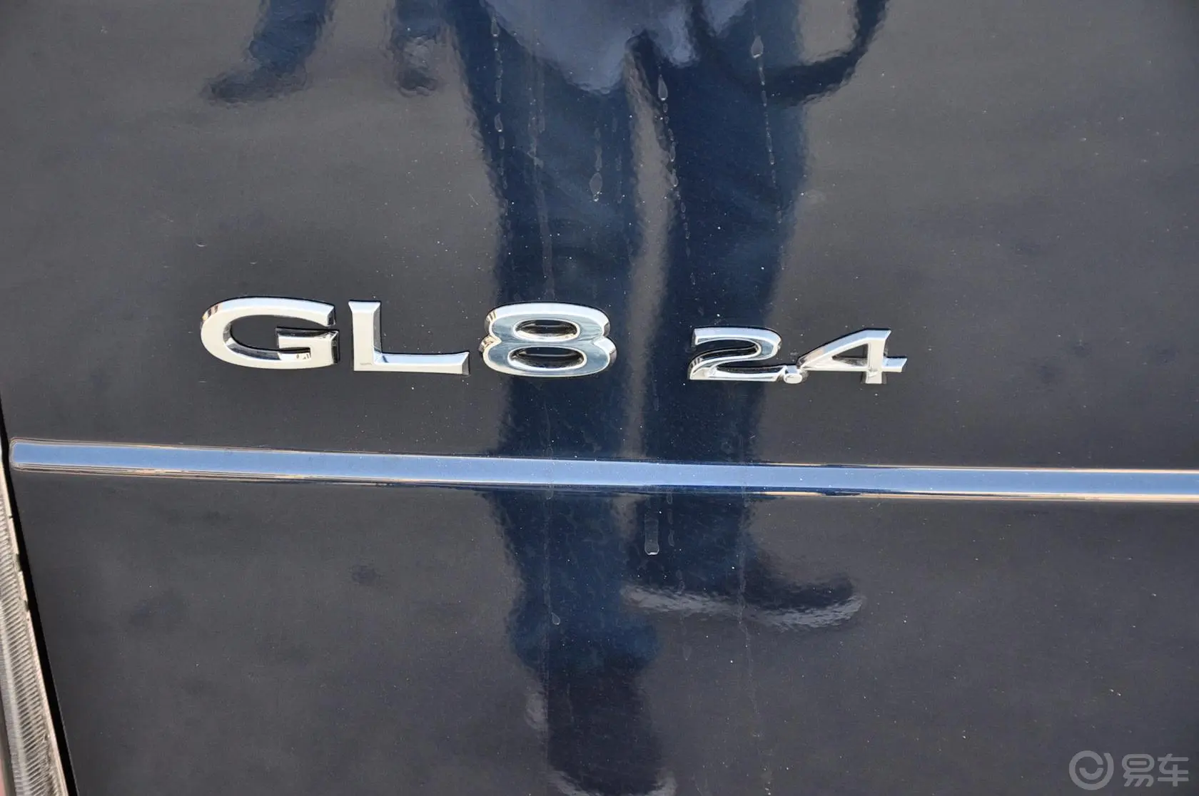 别克GL8商务车 2.4 LT 行政版外观