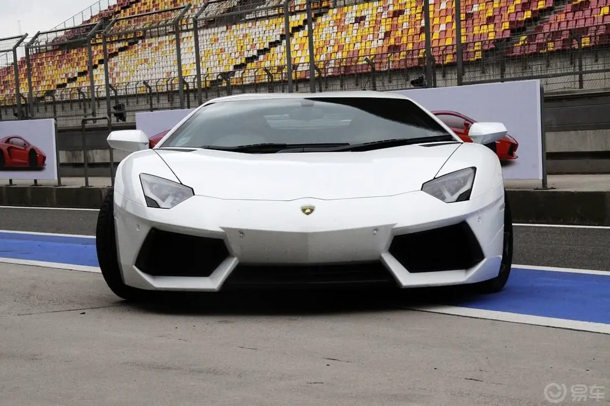 AventadorLP700-4外观