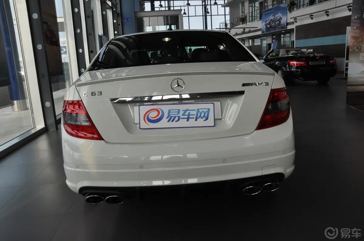 奔驰C级 AMGC 63 AMG 动感型增强版外观