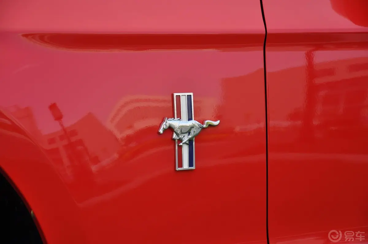 Mustang3.7L 自动 俱乐部版 硬顶外观