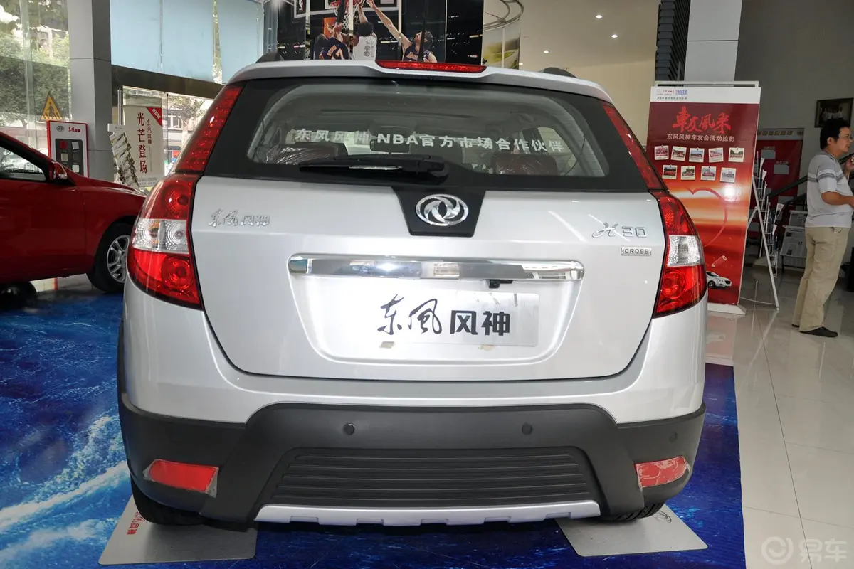 风神H30Cross 1.6L MT 尊逸型外观