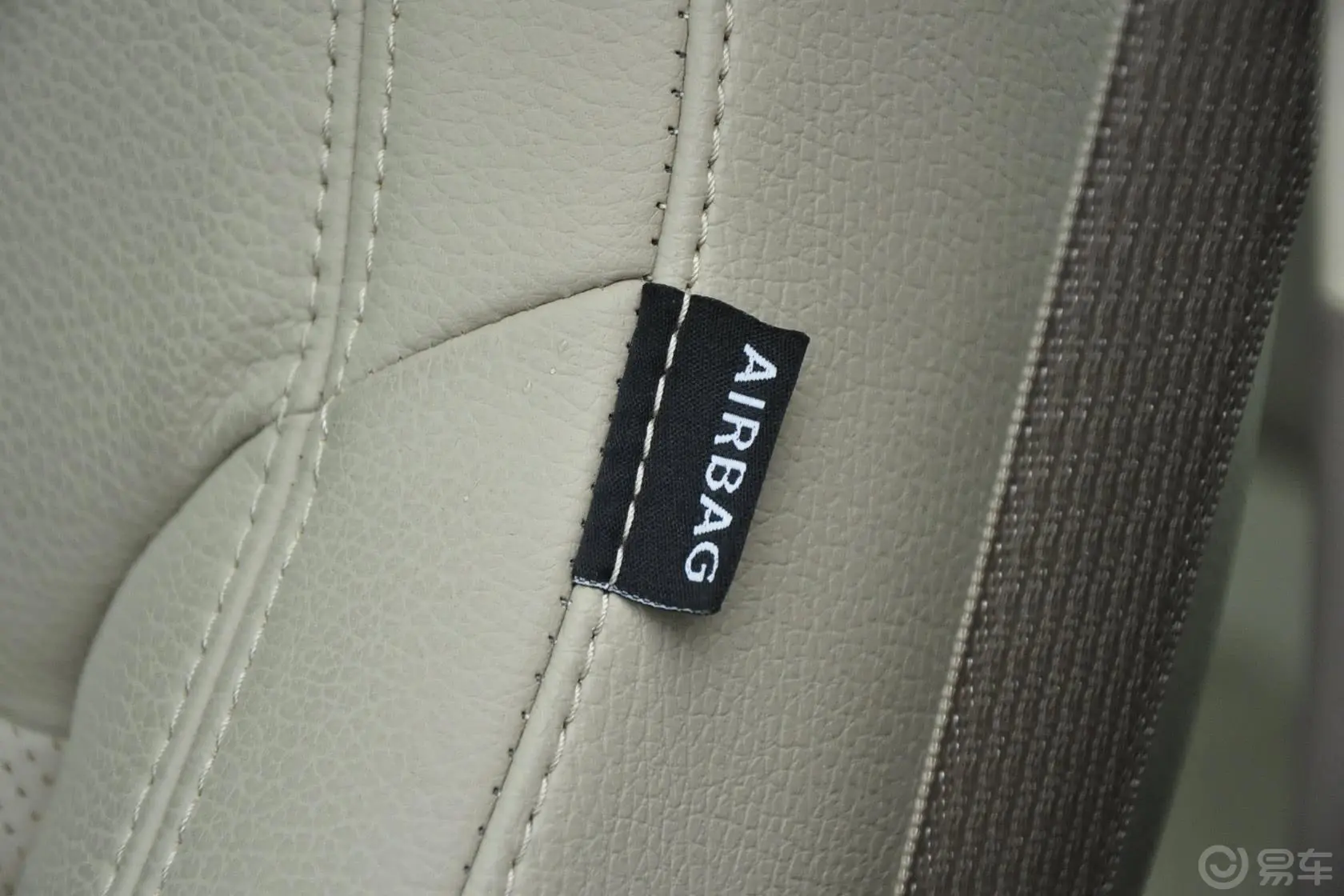 英朗GT 1.8L 自动 时尚型 真皮款内饰