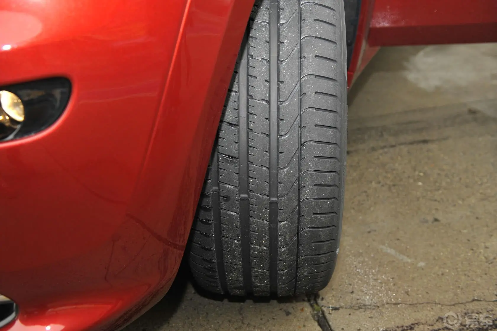 大切诺基(进口)6.4L SRT8轮胎花纹