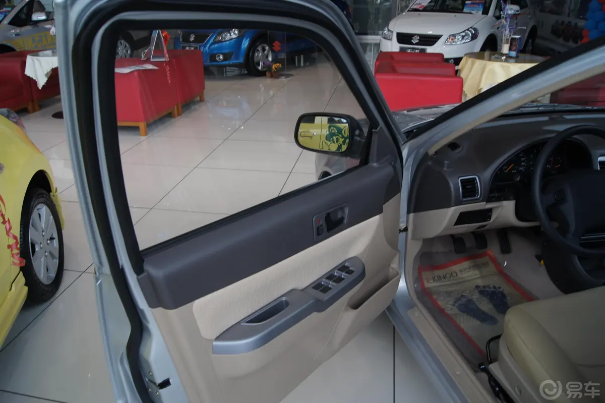 羚羊1.3L 手动 舒适型 国IV驾驶员侧车门内门板