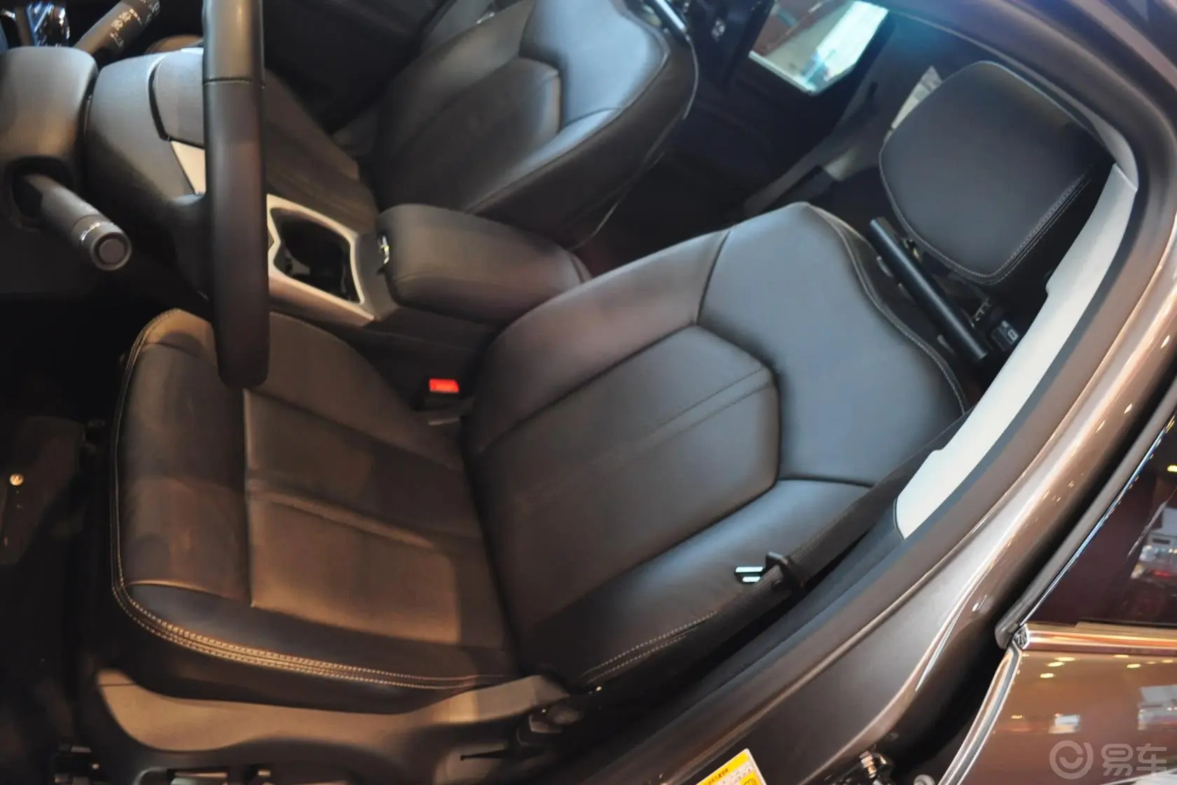 凯迪拉克SRX3.0L 手自一体 舒适版驾驶员座椅