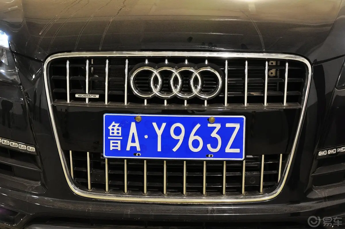 奥迪Q73.0 TFSI quattro(245kW)舒适型外观